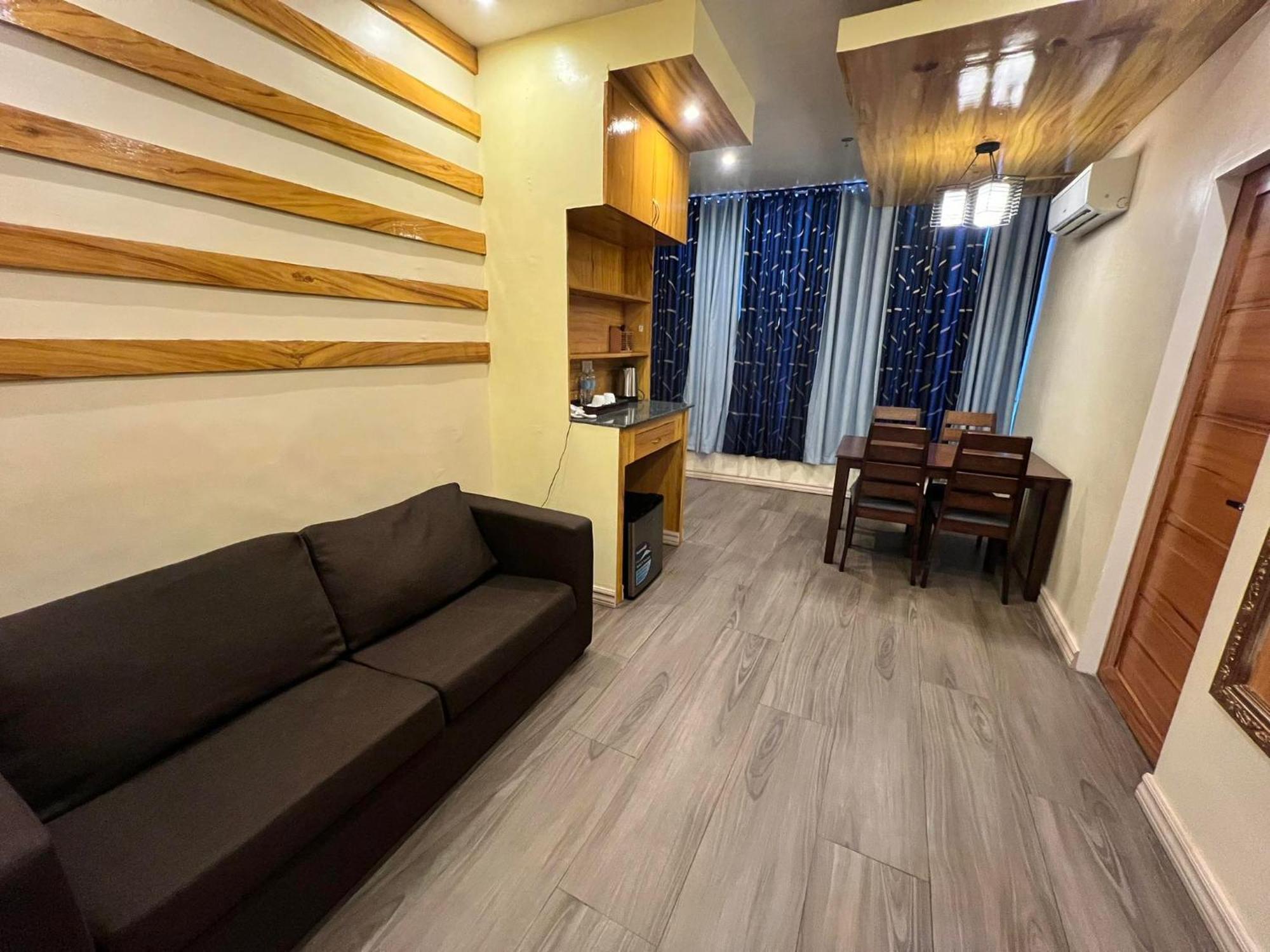 Raim Hotel Pagadian Eksteriør billede